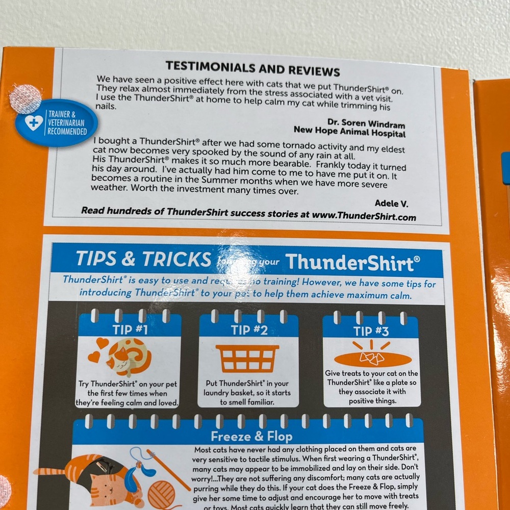 Thundershirt anti anxiety shirt - Picture 3 of 4